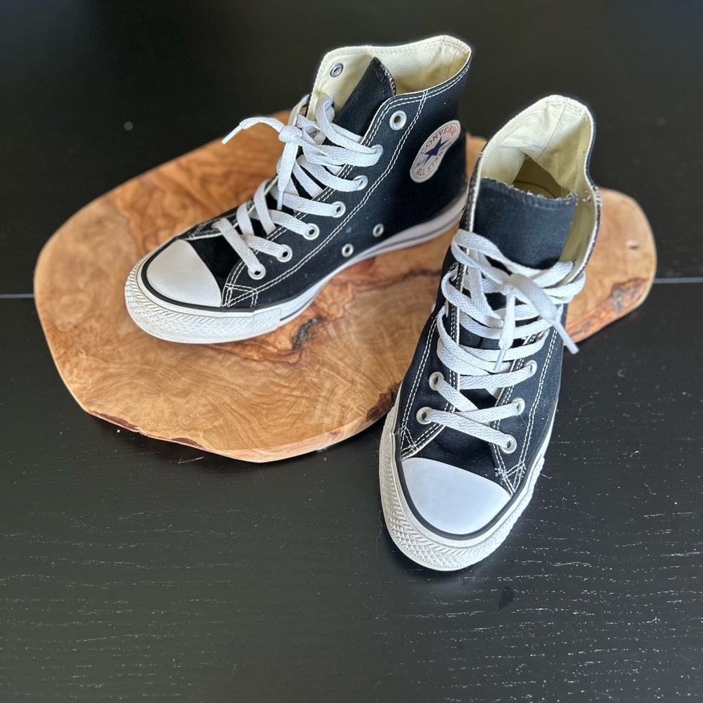 Black Hightop Converse